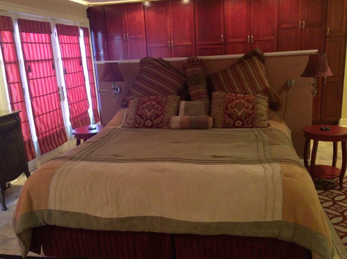 The Villa Bed & Breakfast (Adults Only) Такома Номер фото