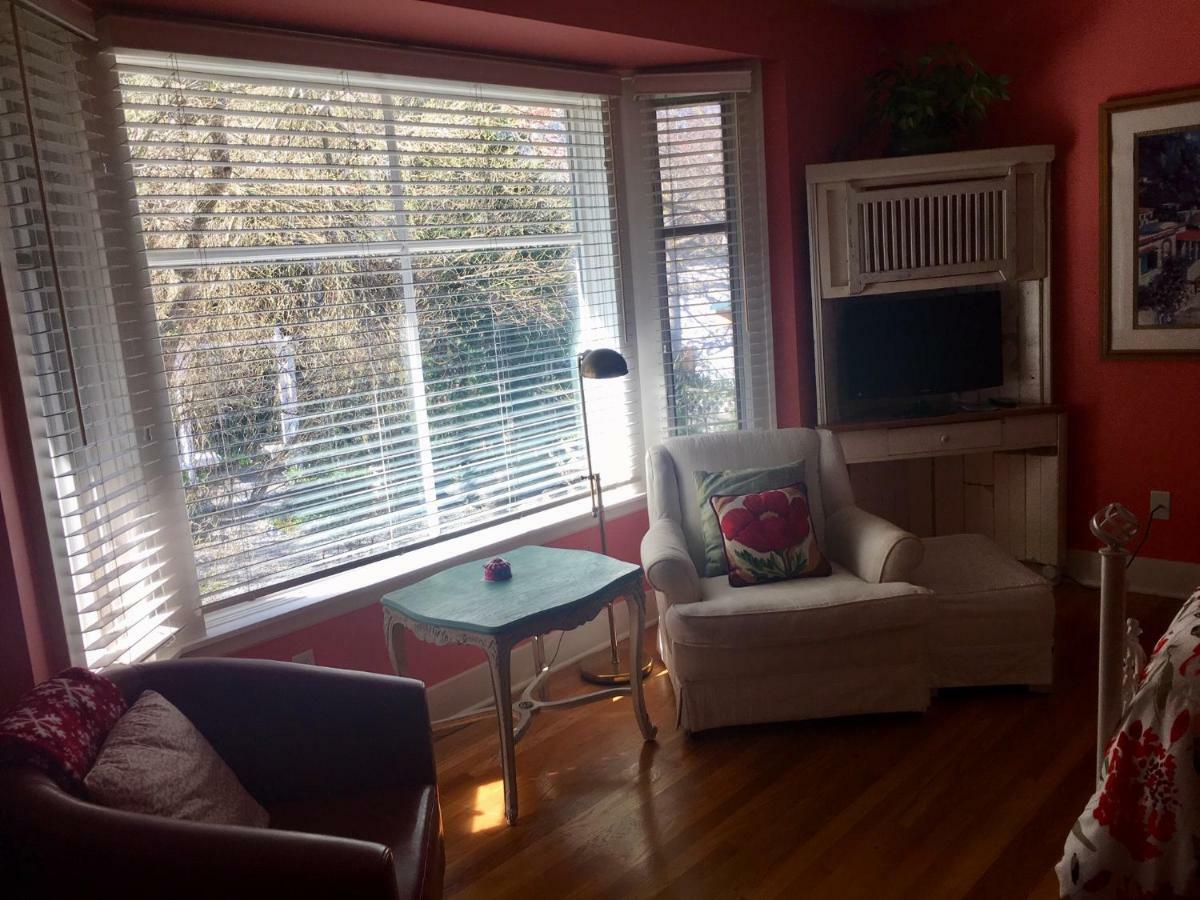 The Villa Bed & Breakfast (Adults Only) Такома Номер фото