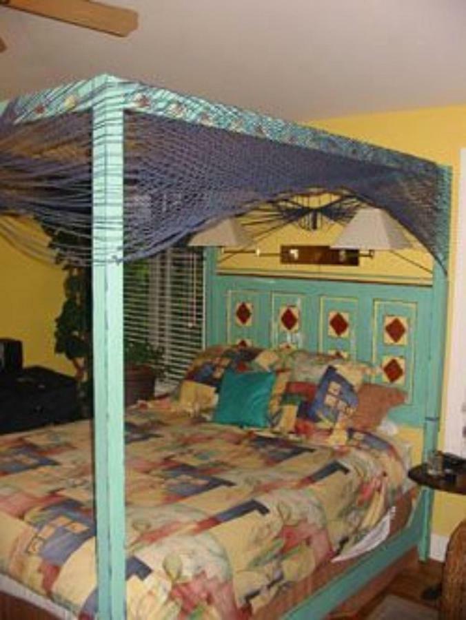 The Villa Bed & Breakfast (Adults Only) Такома Экстерьер фото
