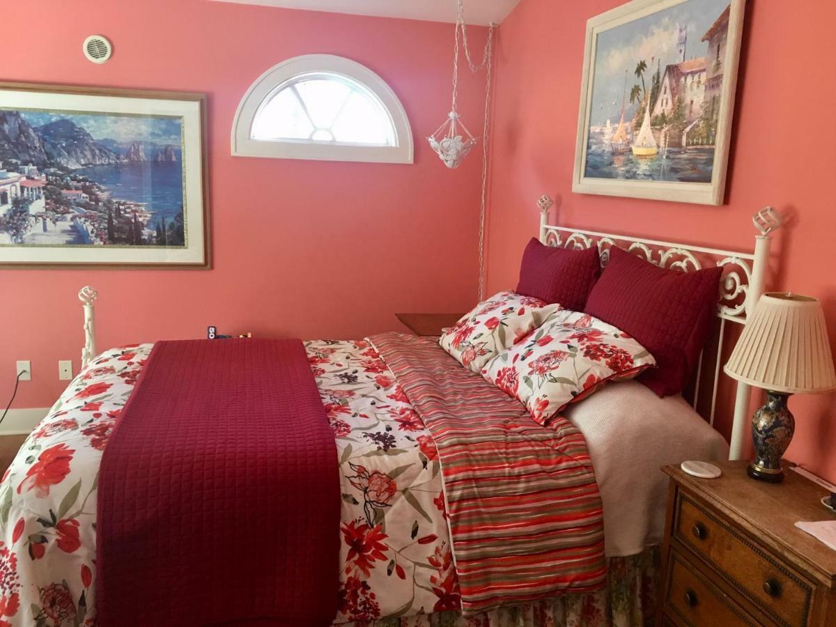 The Villa Bed & Breakfast (Adults Only) Такома Номер фото