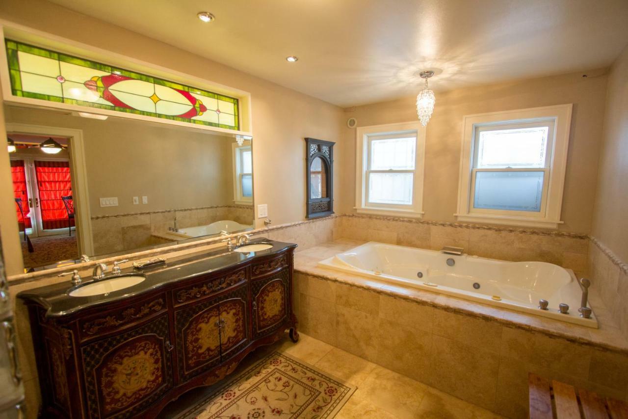 The Villa Bed & Breakfast (Adults Only) Такома Номер фото